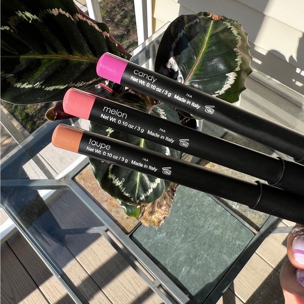 Jumbo Lipstick pencils